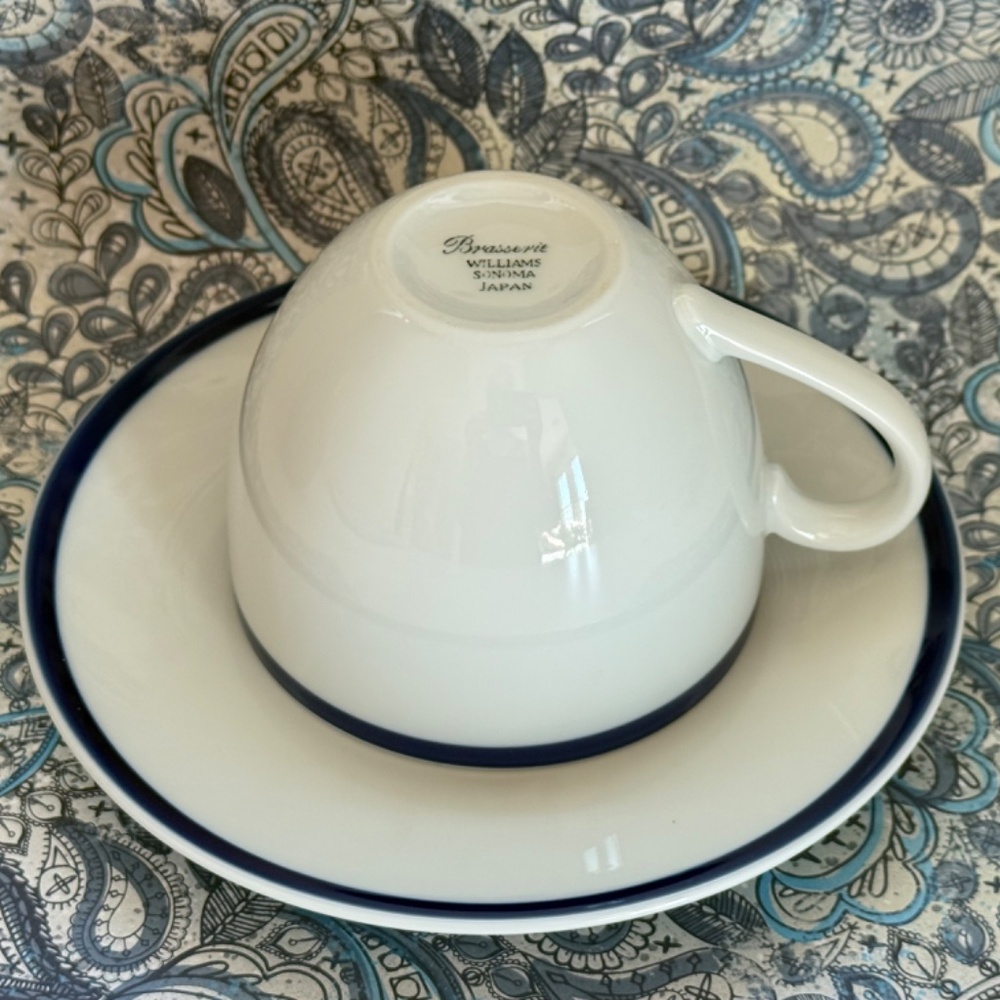 VINTAGE WILLIAMS SONOMA Brasserie Blue White Cup & Saucer - Picture 9 of 11